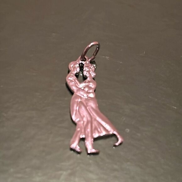 .925 Sterling Silver Dangle Charm Ballroom Dancing Couple 2D On Jump Ring - Picture 1 of 5